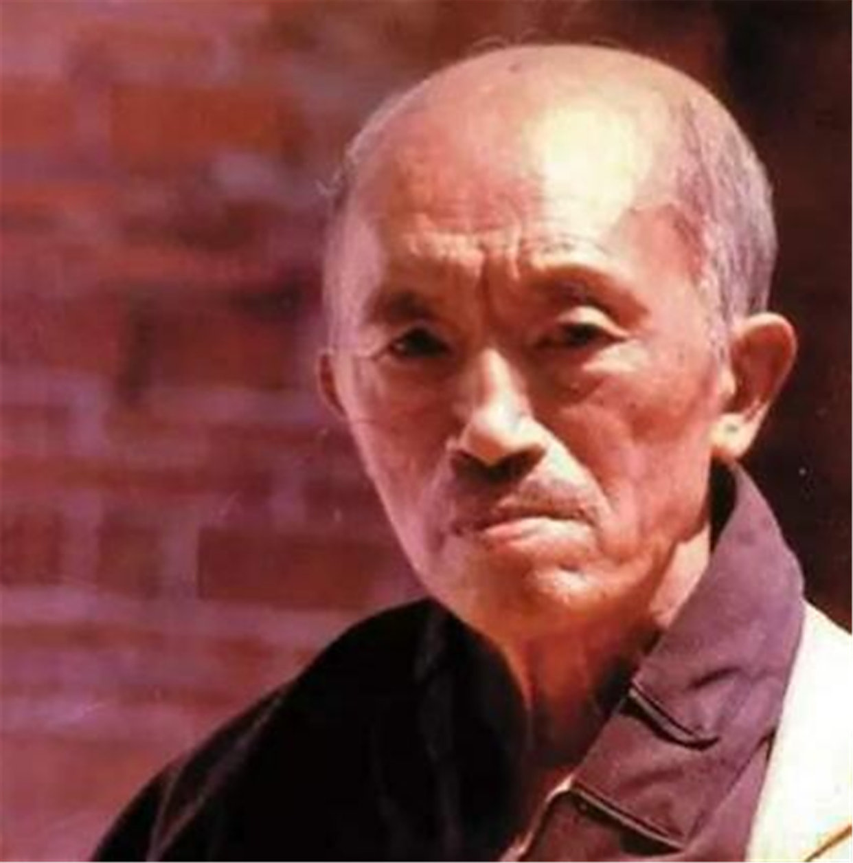 海灯法师77岁因二指禅倒立爆红,去世多年后,徒弟无奈道出真相