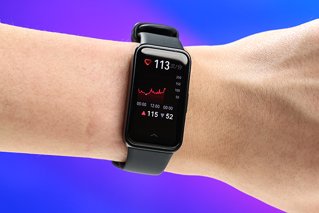 身形更轻薄 功能更全面 华为手环 8使用体验