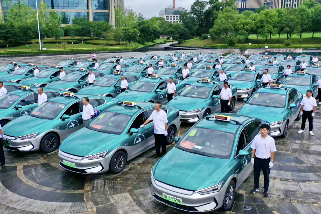 118辆新能源车集中交付 淳安出租车行业迎来"油改电"新时代