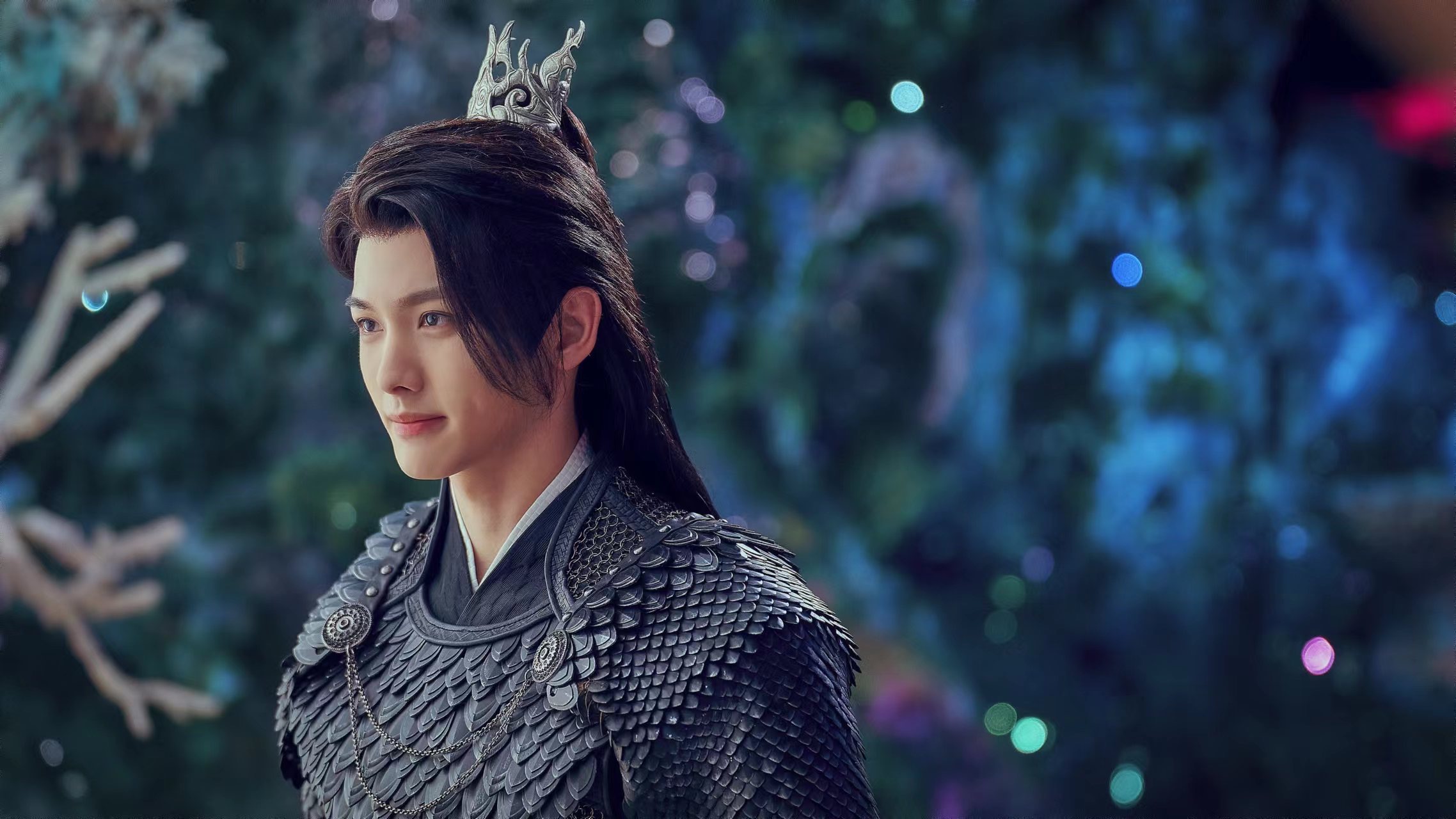 王以纶《月歌行》今日开播 挑战冷峻神秘妖族将军