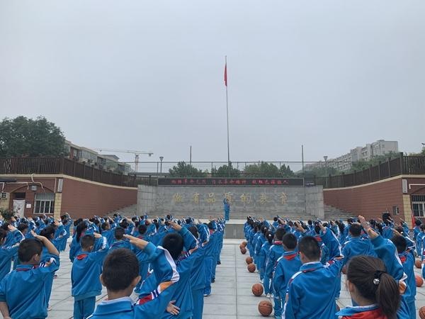 临潼区华清小学举办烈士纪念日主题教育活动