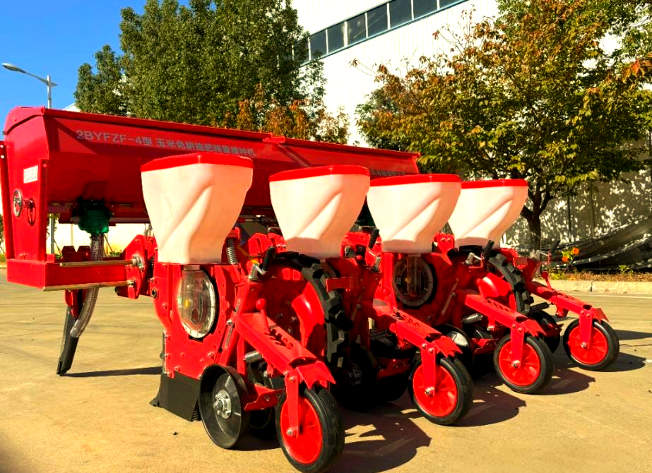 玉米播种机:春耕时节的高效助手