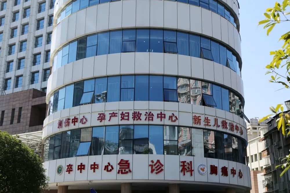 省防治卒中中心专家组到恩施市中心医院开展卒中中心现场评估验收