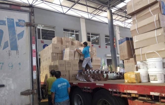 直招搬运工日结300元(直招搬运工包住包吃七千)