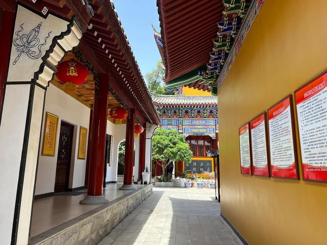 武汉印象之历经557年风雨,依然在武昌蛇山挺立的龙华寺