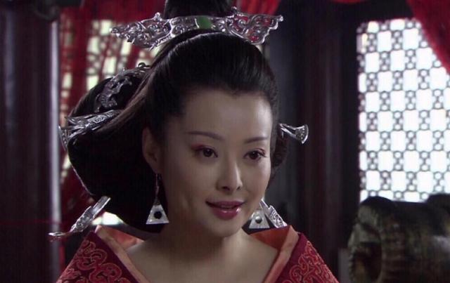 丈夫嫁出王昭君,儿子宠幸赵飞燕,王政军是怎样的传奇女子