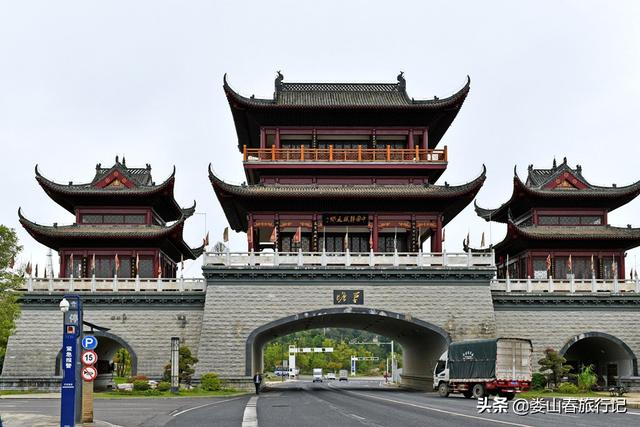 贵州省瓮安县猴场镇,草塘千年古邑旅游区建筑风光