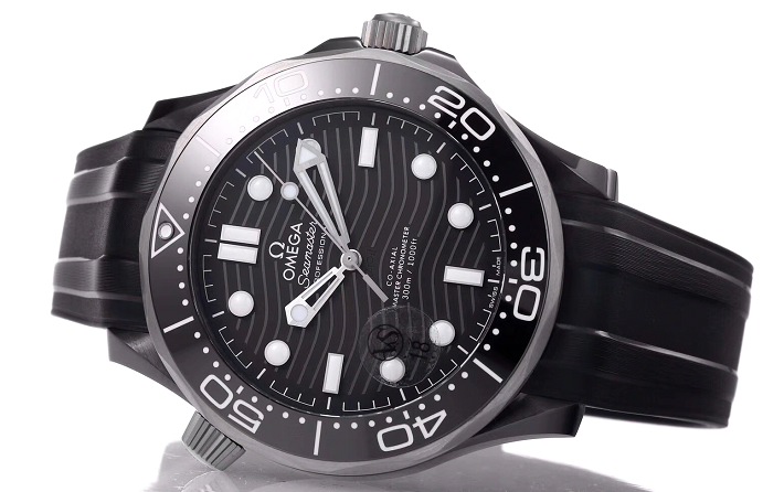 VS厂欧米茄海马系列300米陶瓷钛金属腕表实况测评