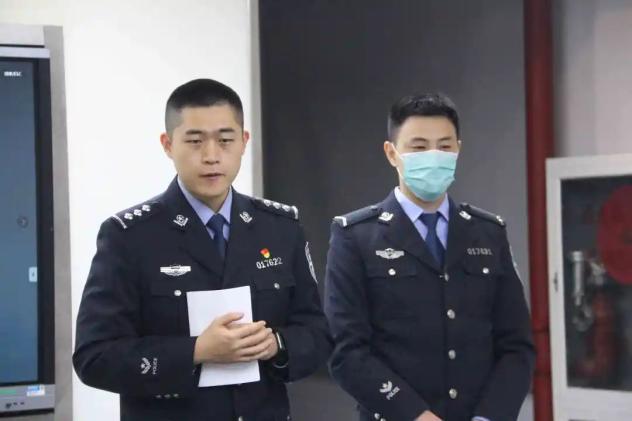 ggy 钙二零二二男鸽小白意外走红，全网热议持续发酵，当事人回应引发关注，后续发展备受期待