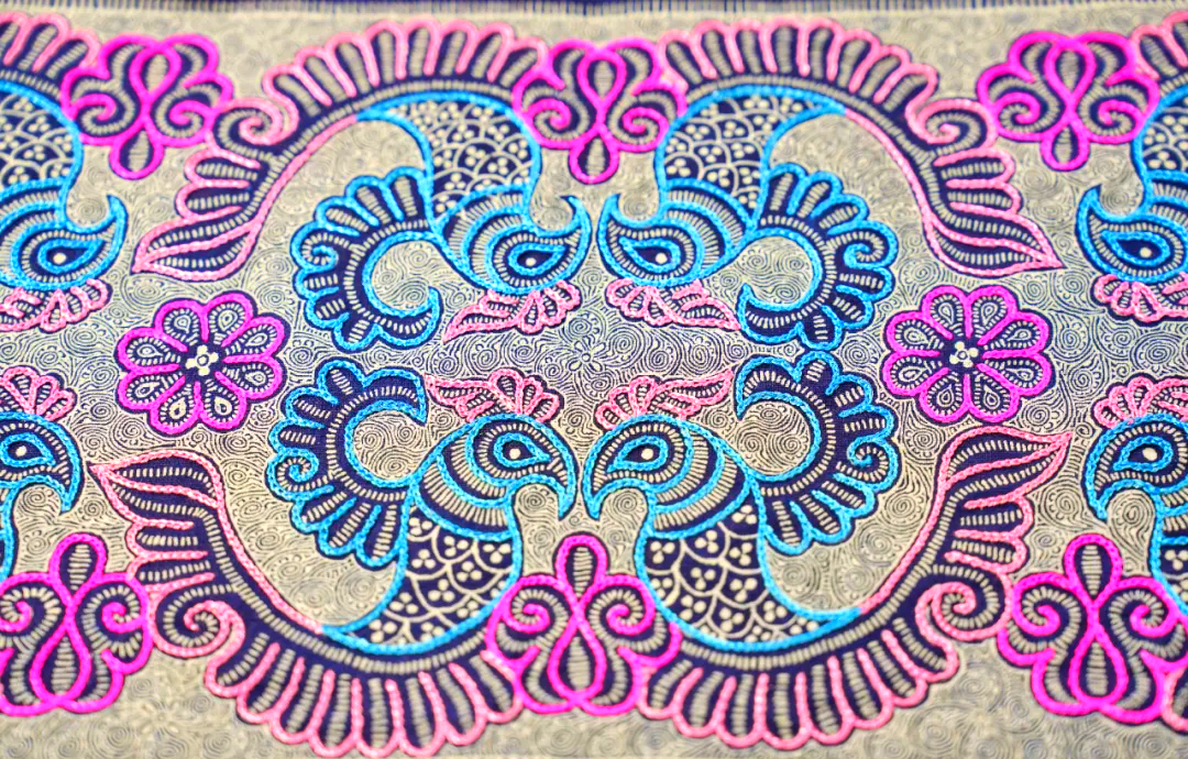 乌蒙文韵探秘:多彩苗族刺绣技艺