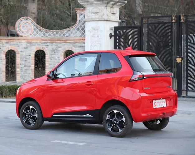 女士小巧汽车3万左右