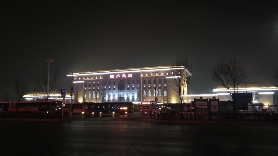 辽宁葫芦岛火车站途经公交车路线乘坐点及其运行时间
