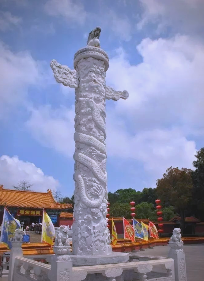 天安门前的石柱子(华表)有何特殊意义?