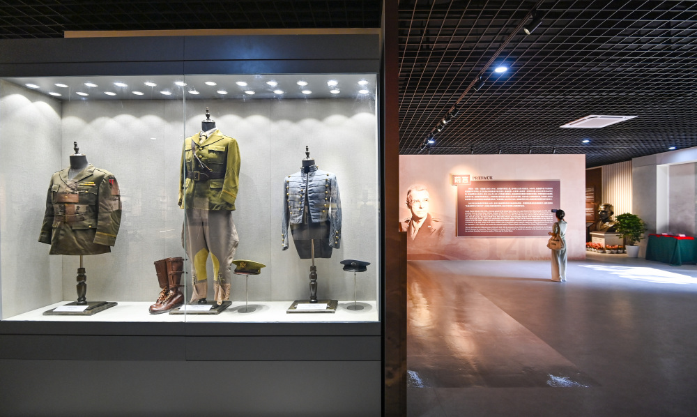 重庆史迪威博物馆推出伟大的朋友——史迪威将军生平图片展