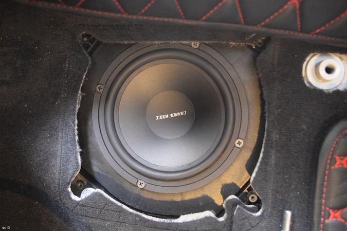 1,关于宝马3系的音响品牌:宝马3系配备的音响系统源自德国顶级音响