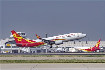 　　受英国疫情影响，自去年年底开始，中国与英国之间的直飞航班全部暂停，直到现在都没有恢复 