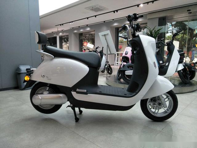 雅迪m6配置及参数?