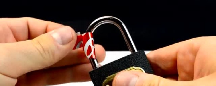 开锁小技巧10秒开锁