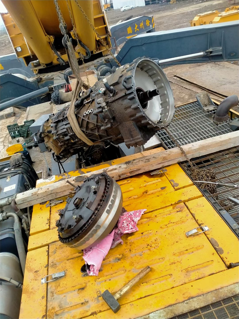 贵州宏程吊车维修是一家专业做吊车维修,吊车配件销售等服务