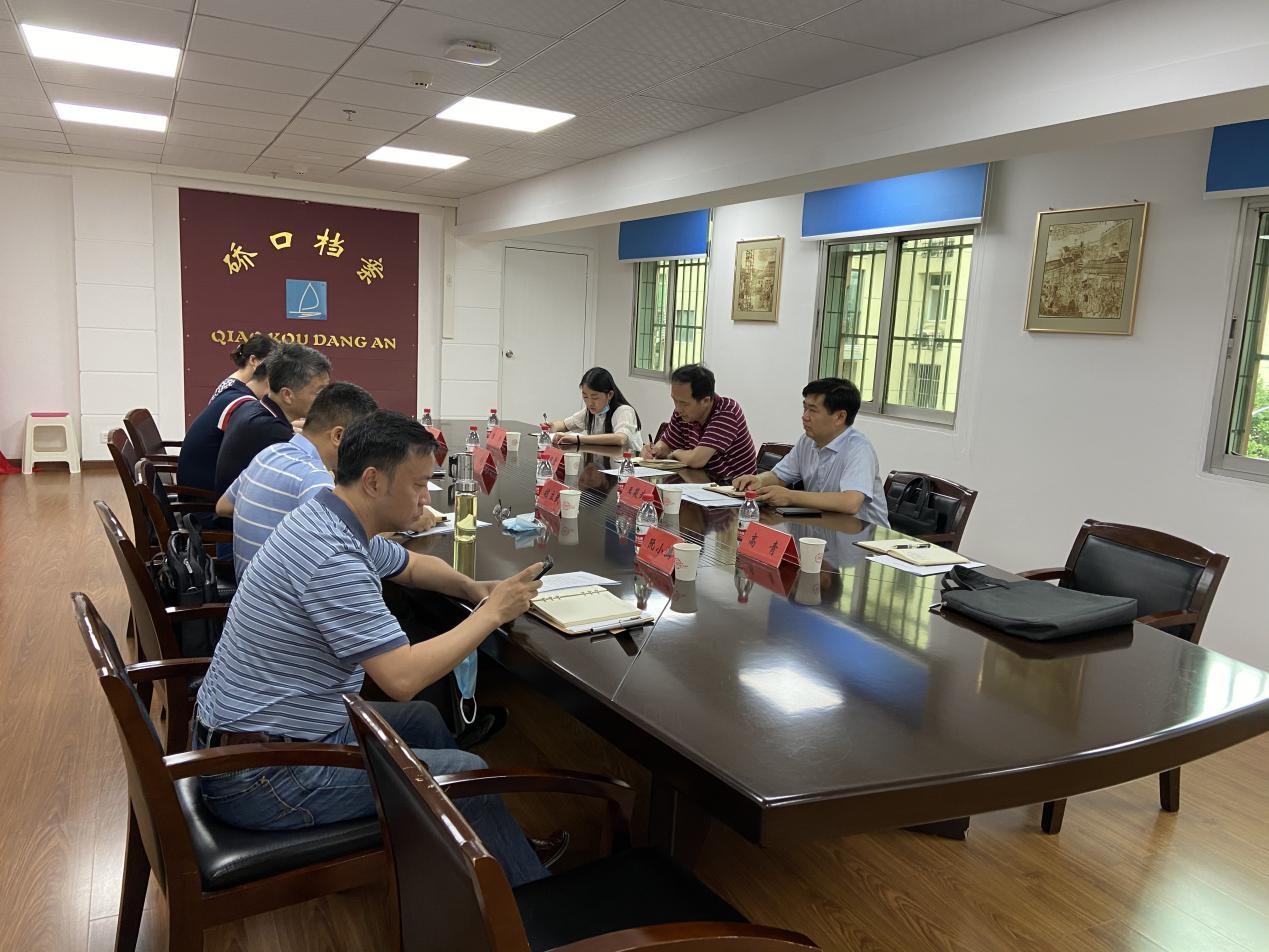 武汉地方志办公室党组书记,主任王筱武调研硚口区地方志工作