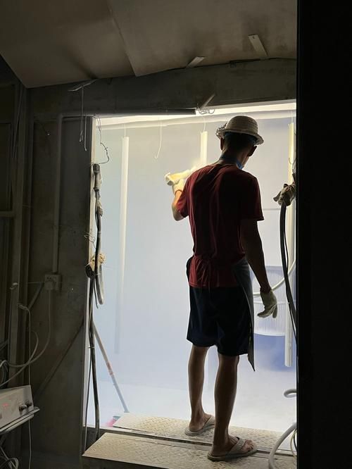 急招喷粉师傅 高薪招喷粉工1年以上经验