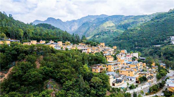 乡村振兴之美丽东川——阿旺·月亮村