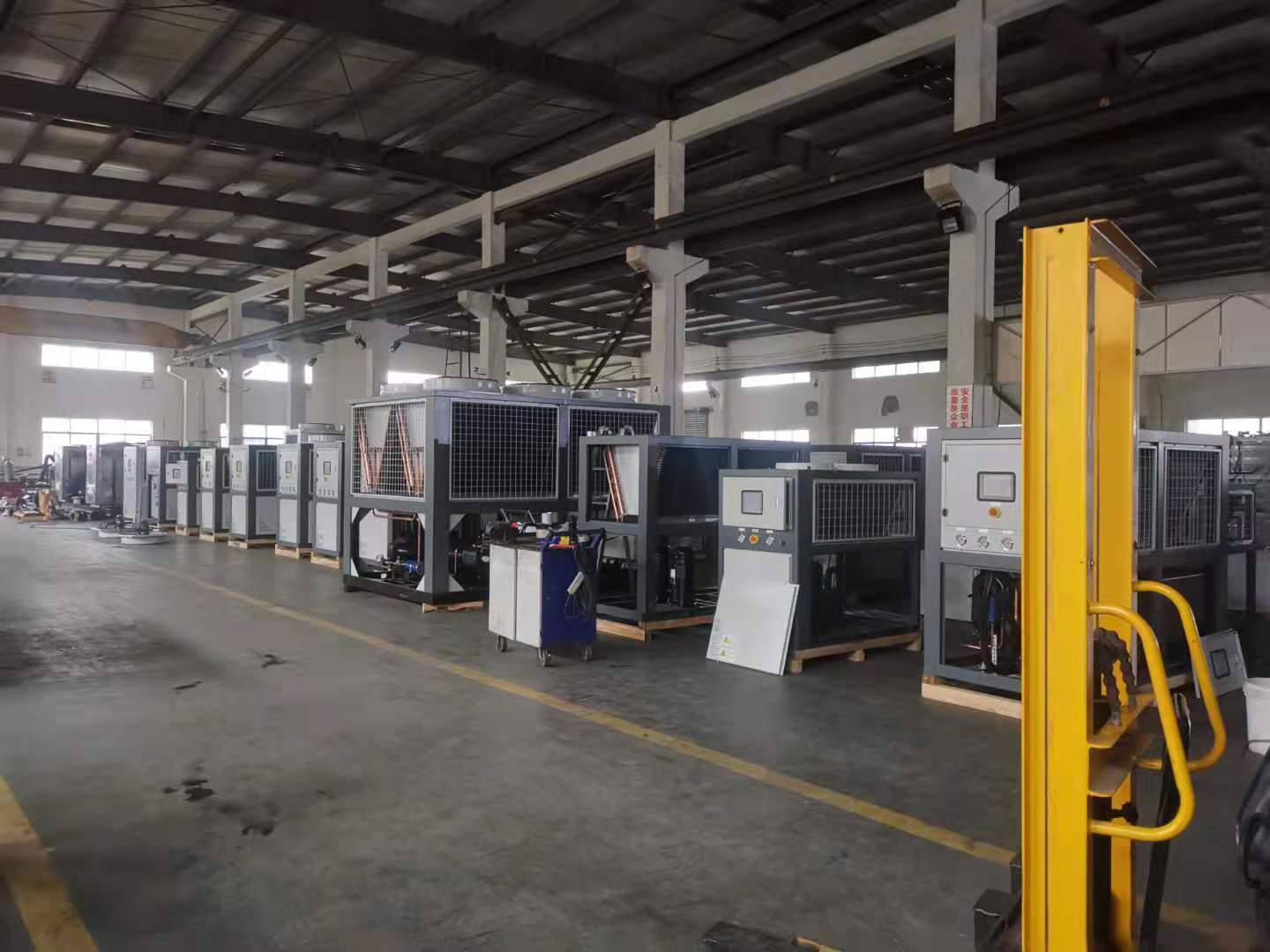 风冷超低温冷冻机