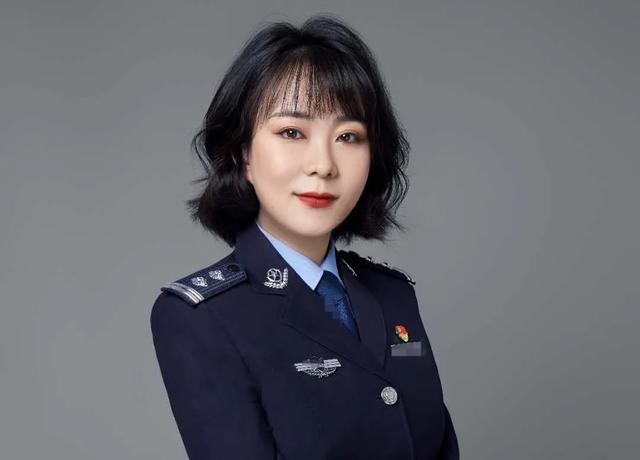 女刑警单人图片