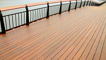 户外地板不开裂变形的高耐竹木地板