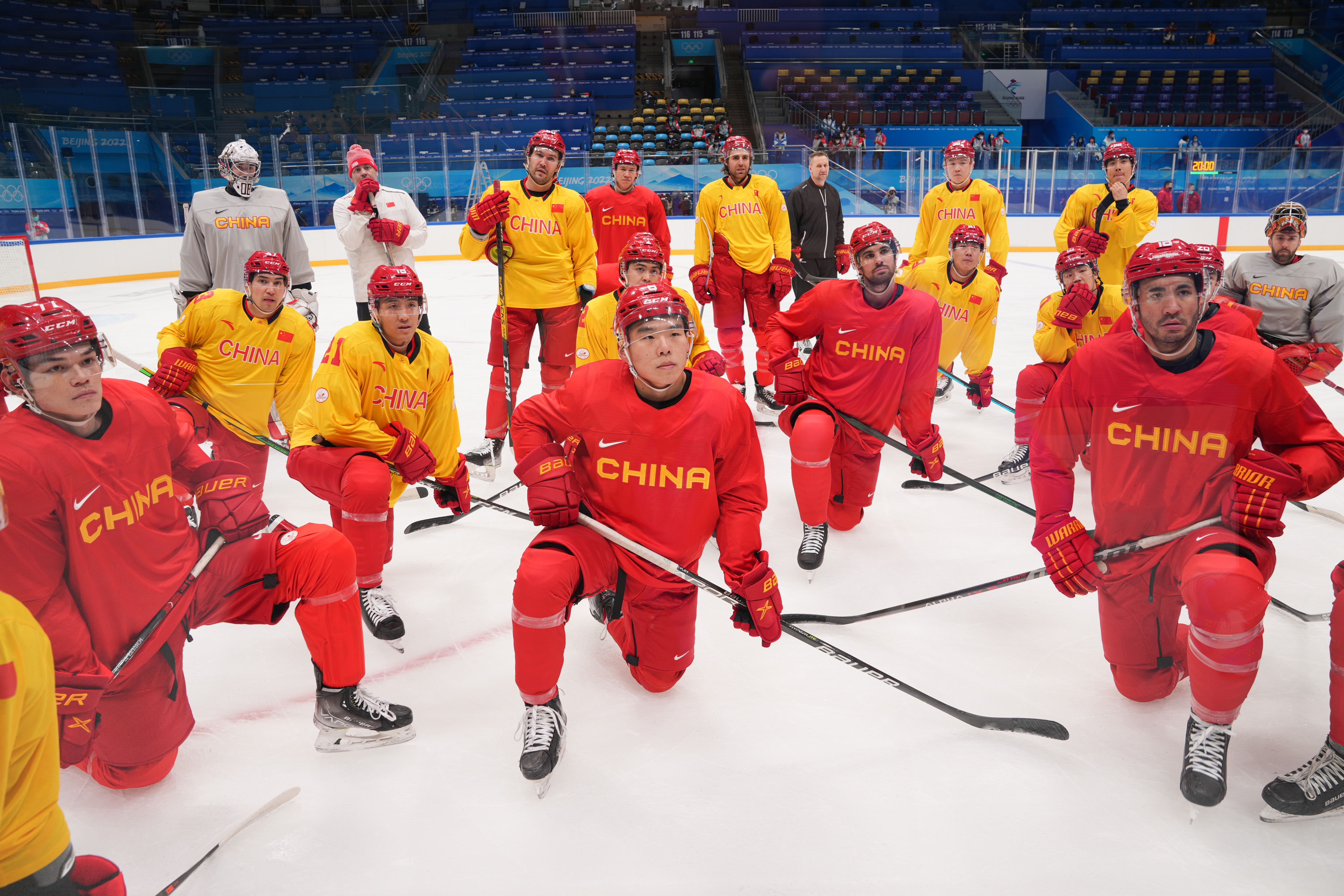 中国冰球队服装图片