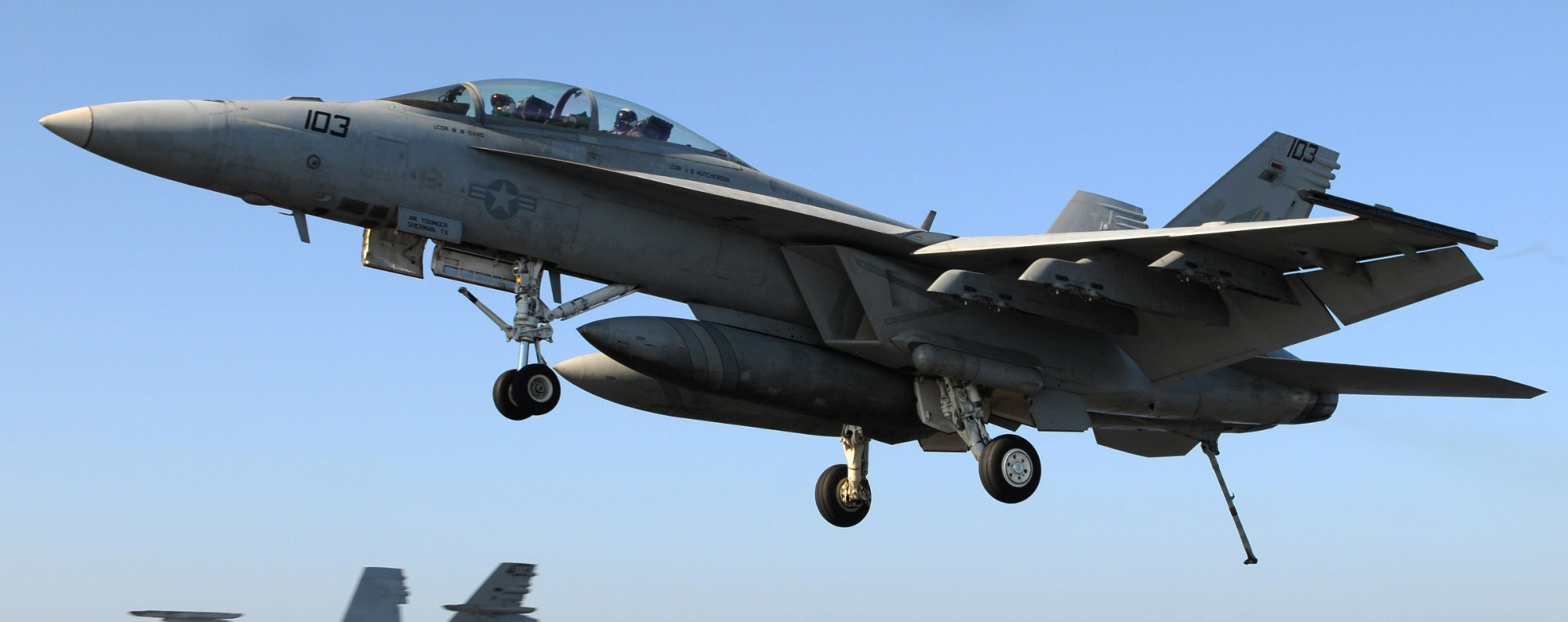 绰号"赏金猎人" 美国海军舰载机大图赏析