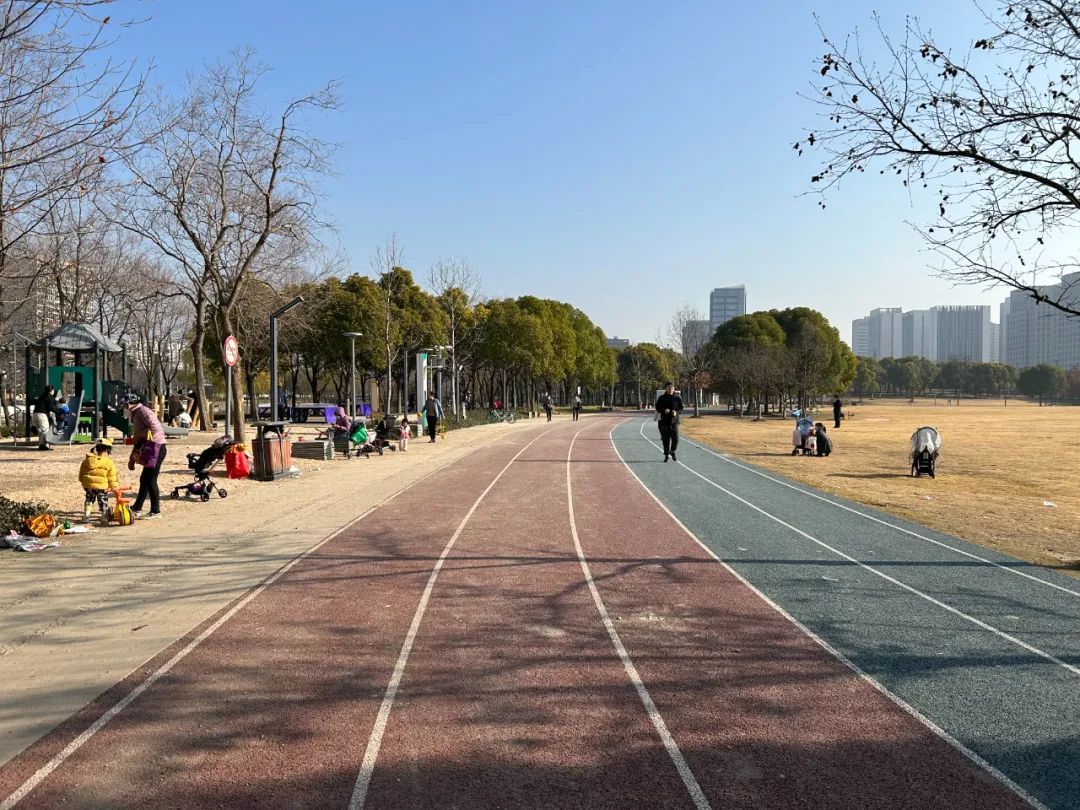 冬日健身好去处!紫气东来公园焕新亮相