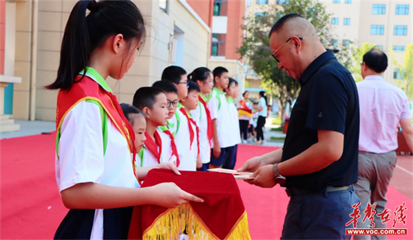 丁玲莲花学校图片