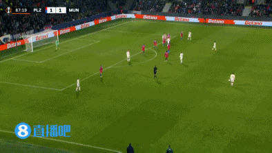 曼联比尔森胜利欧联杯比赛分析_欧联杯曼联2-1比尔森胜利比赛回顾_欧联-霍伊伦替补梅开二度 曼联2-1比尔森胜利