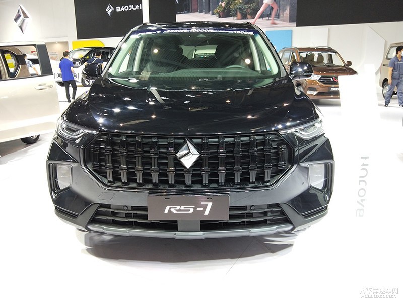 新宝骏rs-7正式亮相 定位中大型suv