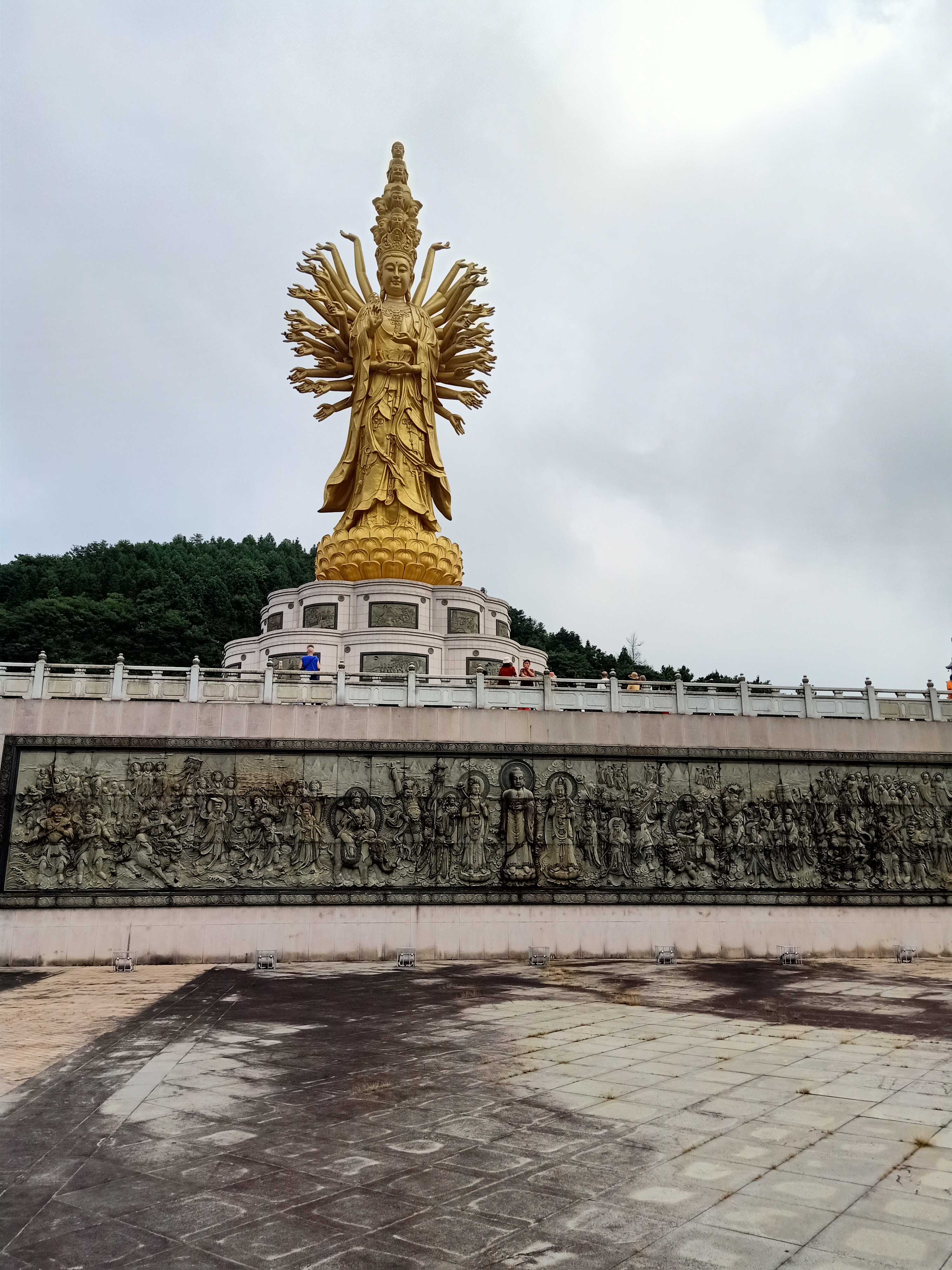 远眺莲花座,千手拜观音——游沩山密印寺