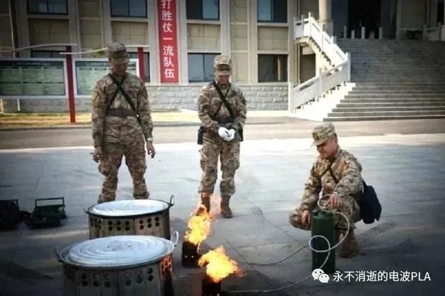 六安夜间突发！休假通信兵高空一跃勇救落水女子