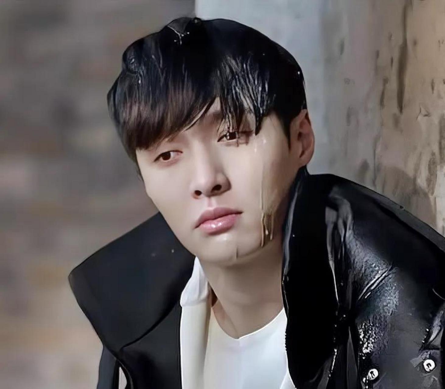 张艺兴,这次被坑惨啦!