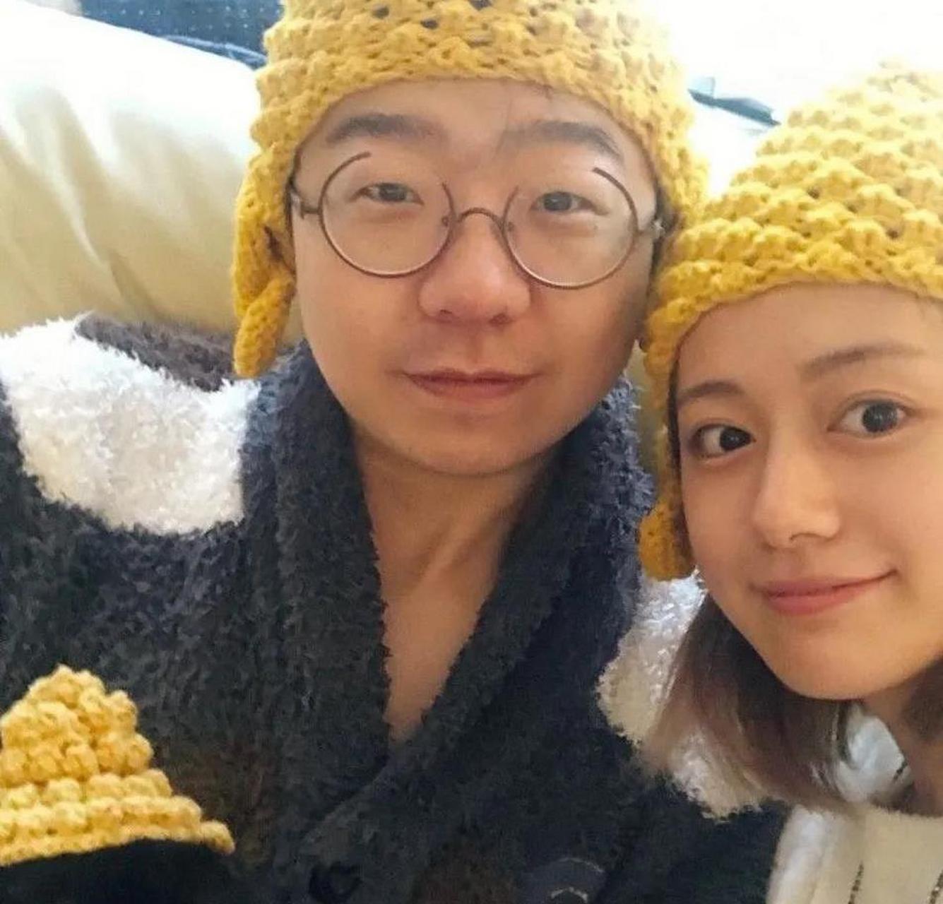 李诞和黑尾酱因离婚付了巨额分手费 在近日的一则爆料中,娱乐圈中的