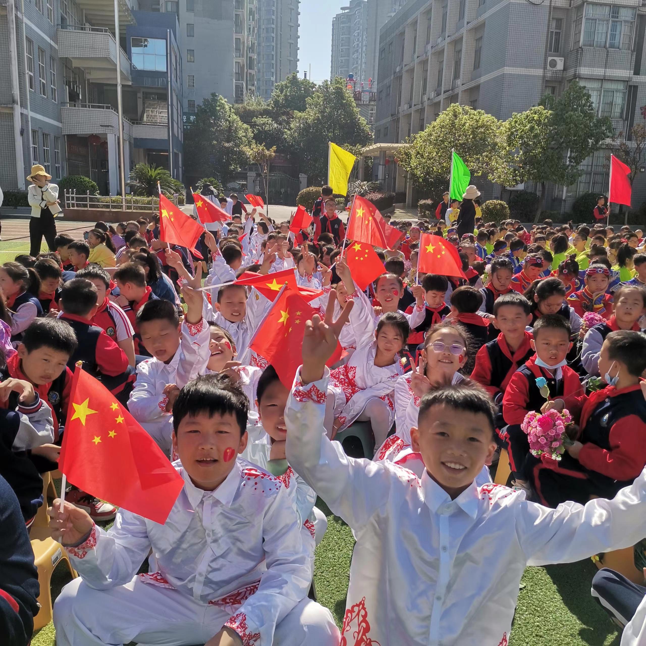 株洲天元区银海学校2022年秋季运动会暨第十六届体育节开幕式