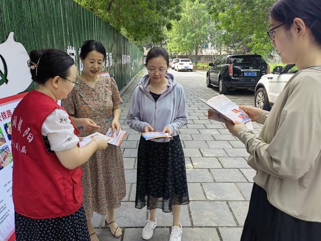 淄博淄川區司法局將軍路司法所:普法宣傳進市場 守法經營促發展