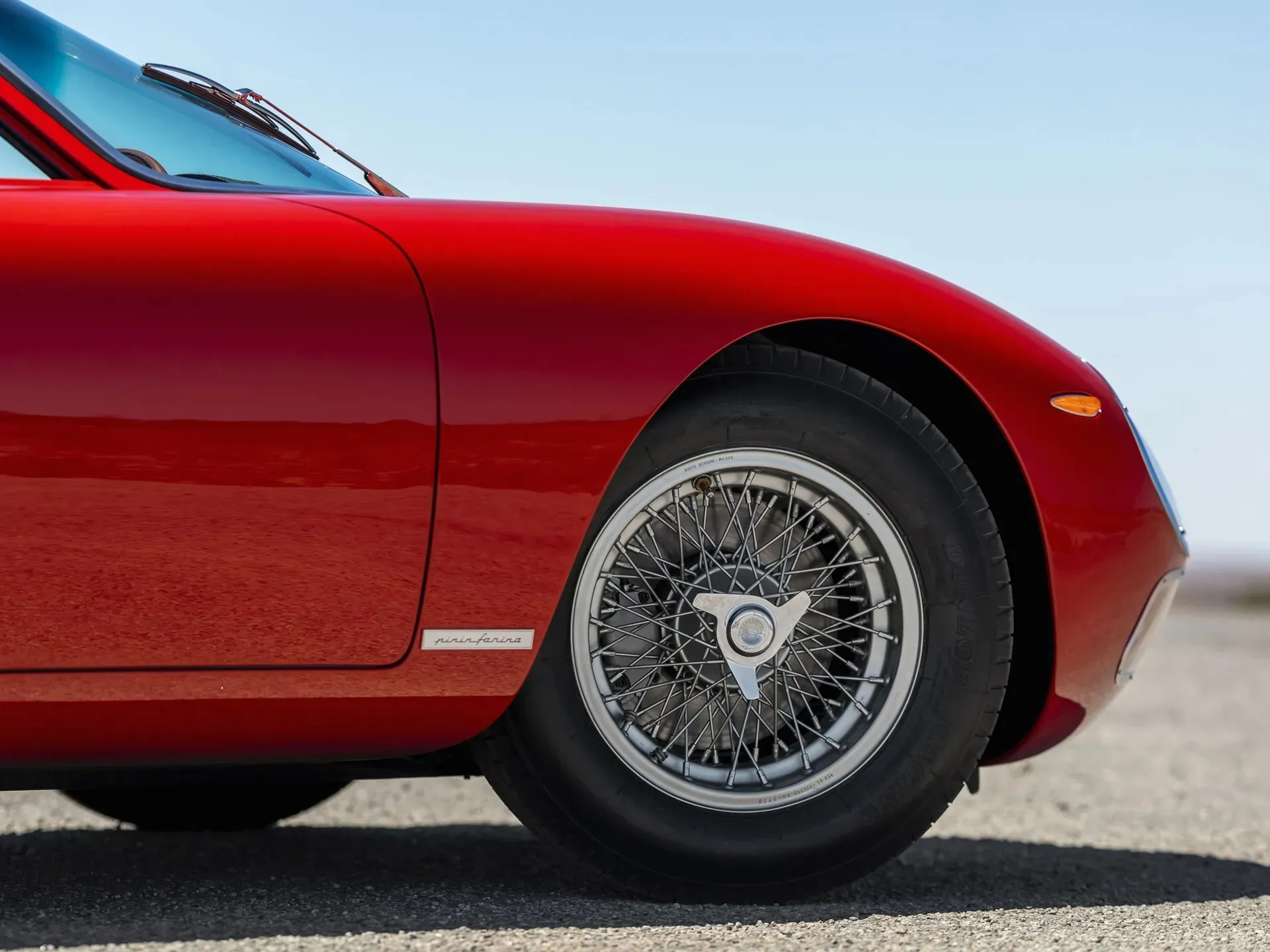 一辆拥有赛车血的统法拉利250 lm拍卖,估价2000万美元