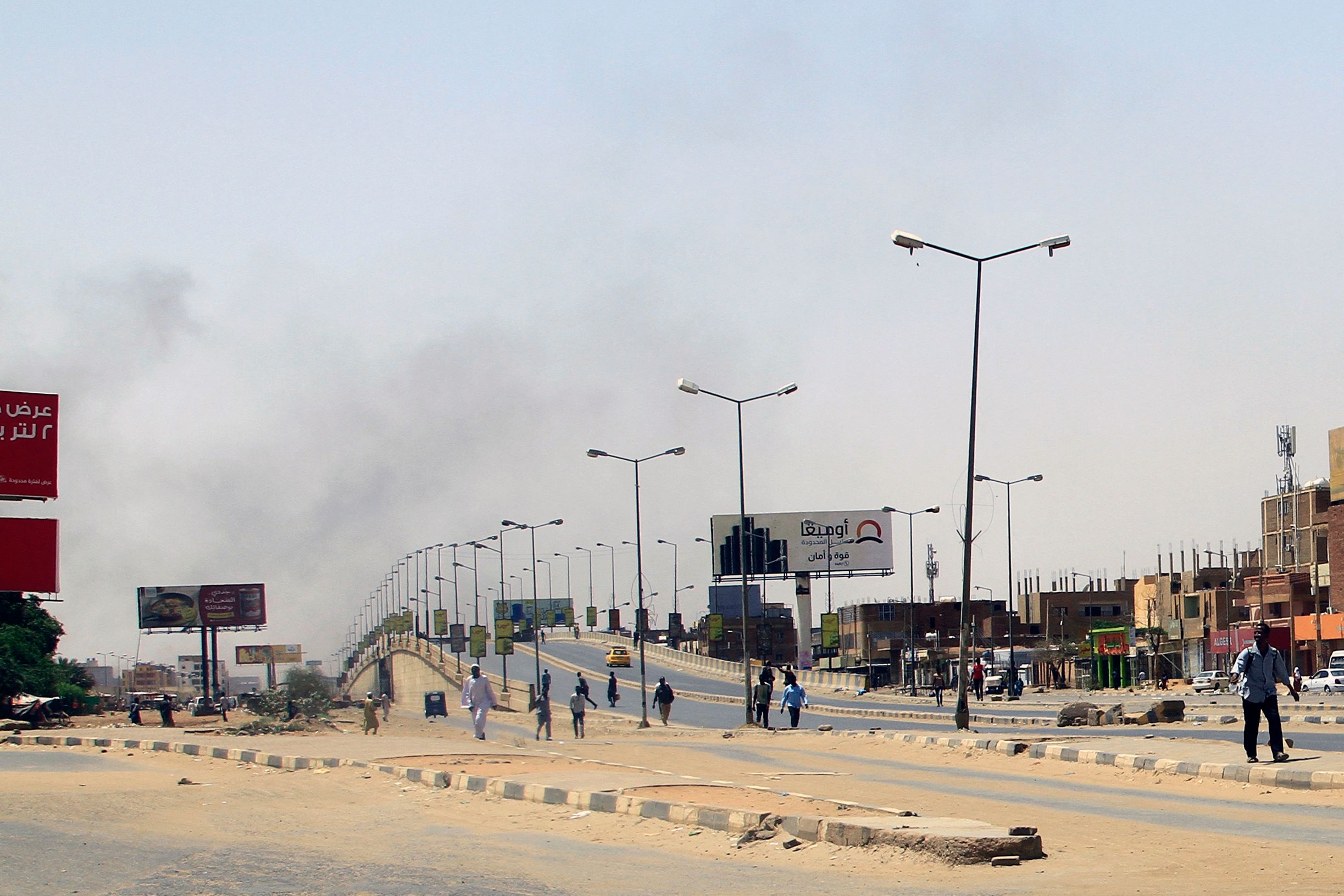 苏丹首都响起激烈枪炮声