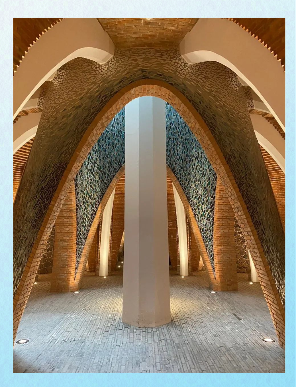 深圳marisfrolg 玛丝菲尔总部大楼:探寻魔幻与可持续的完美交融