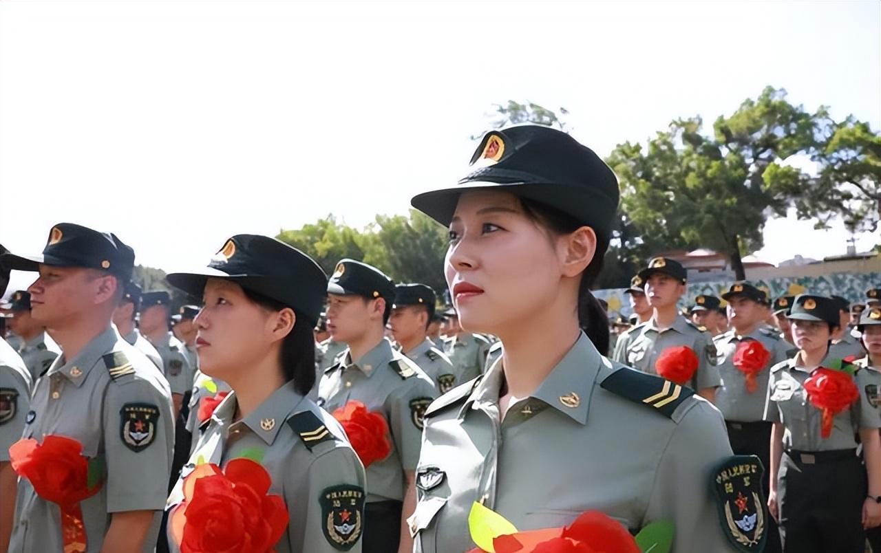 一正连级女战友转业回地方,因顶撞副局长,在老家仕途发展很不顺