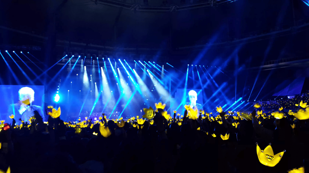 简单而漂亮的顶级爱豆应援棒→bigbang皇冠灯