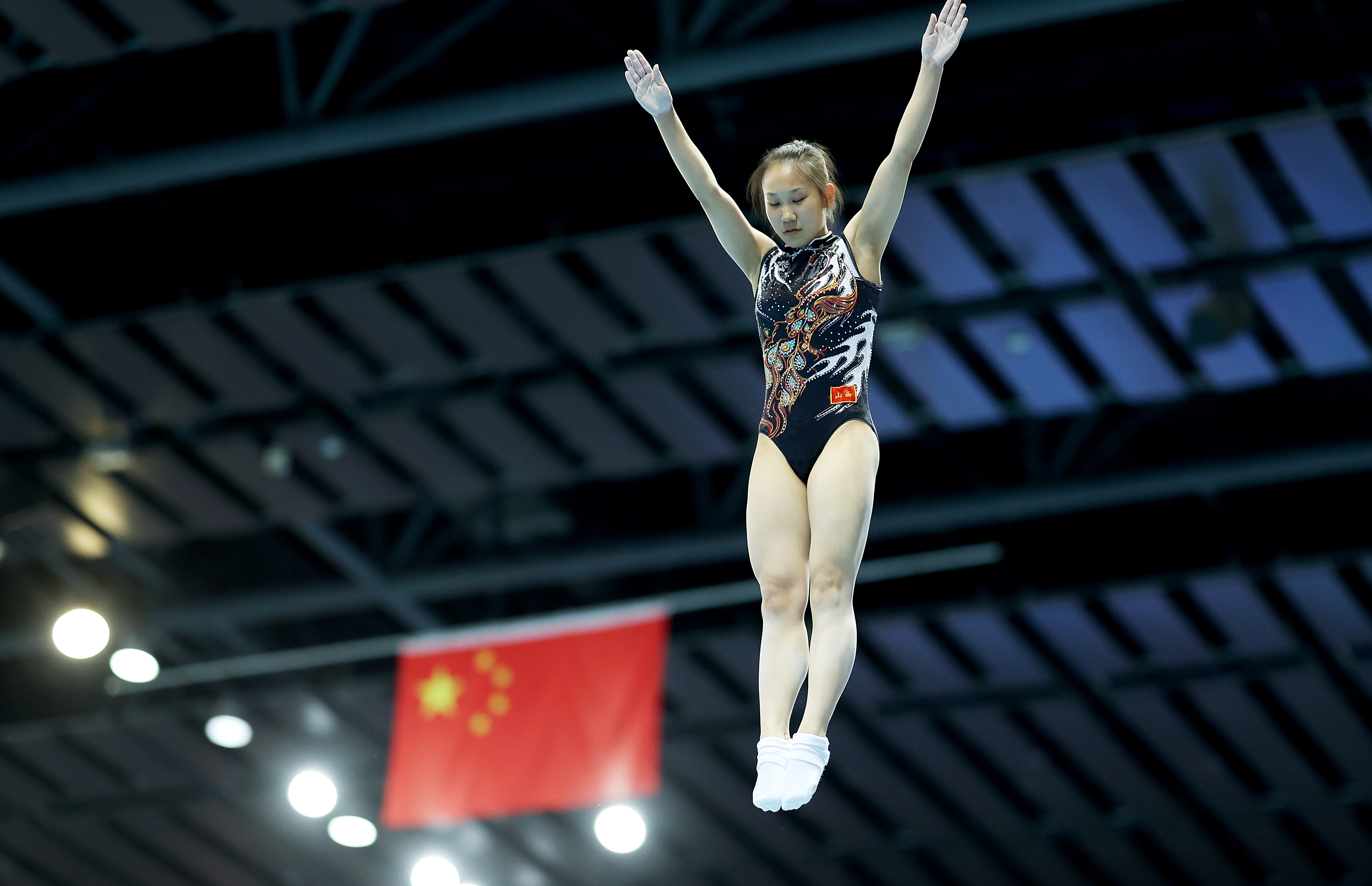 (体育)蹦床——全国冠军赛:朱雪莹获女子网上个人冠军