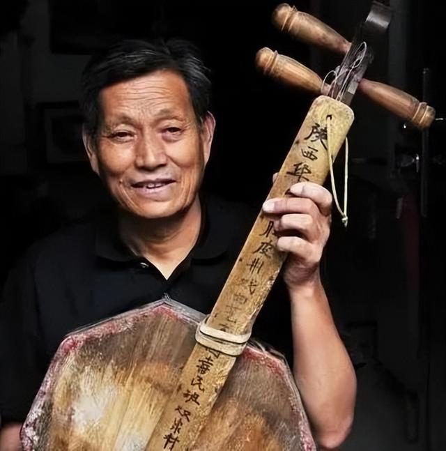 喜报!华阴老腔国家级代表性传承人张喜民荣获"中国非遗年度人物"