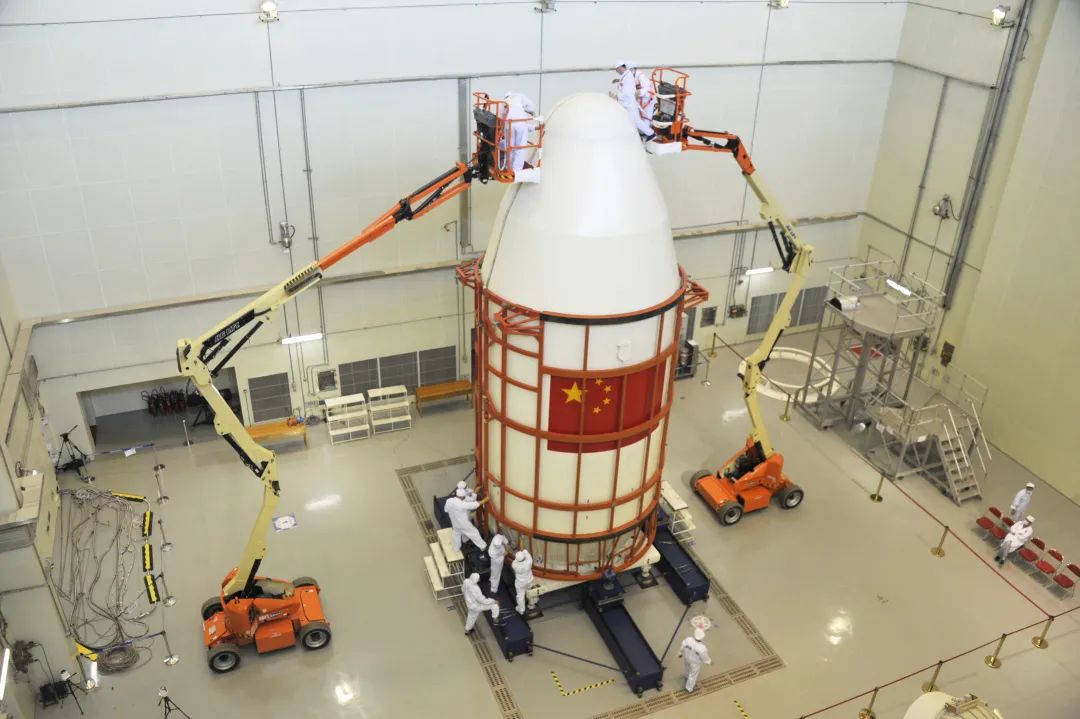 新构型!长二丙火箭"一箭三星"成功发射