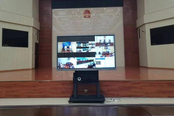 银山派出所原副所长韦刚受审